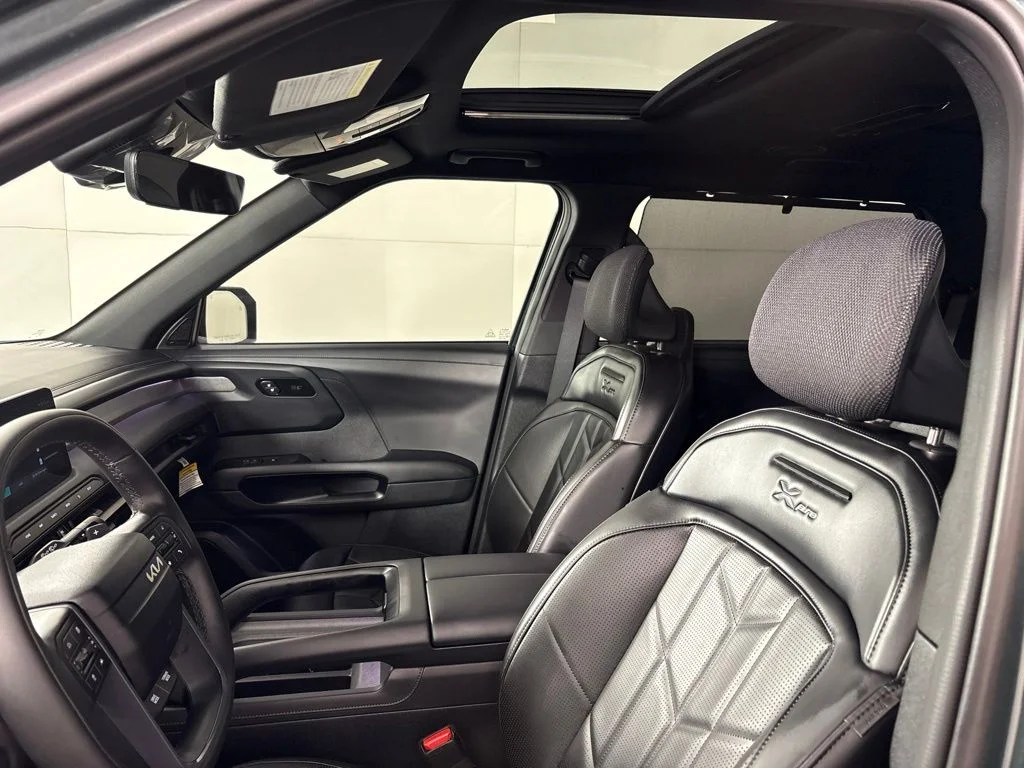 New 2027 Black Jade Green Kia X-PRO SX image 32