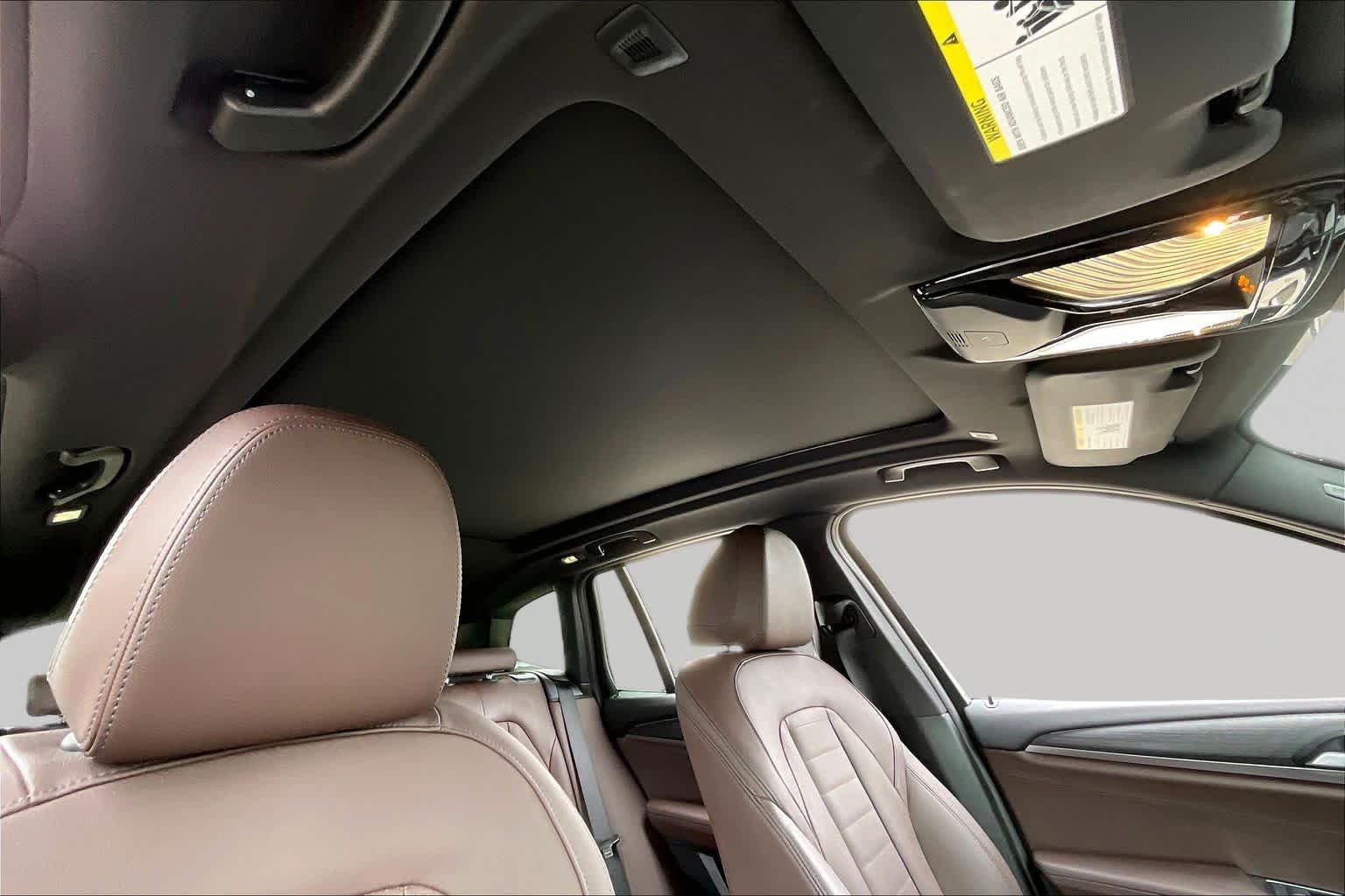 Used 2024 Skyscraper Grey Metallic BMW xDrive30i image 13