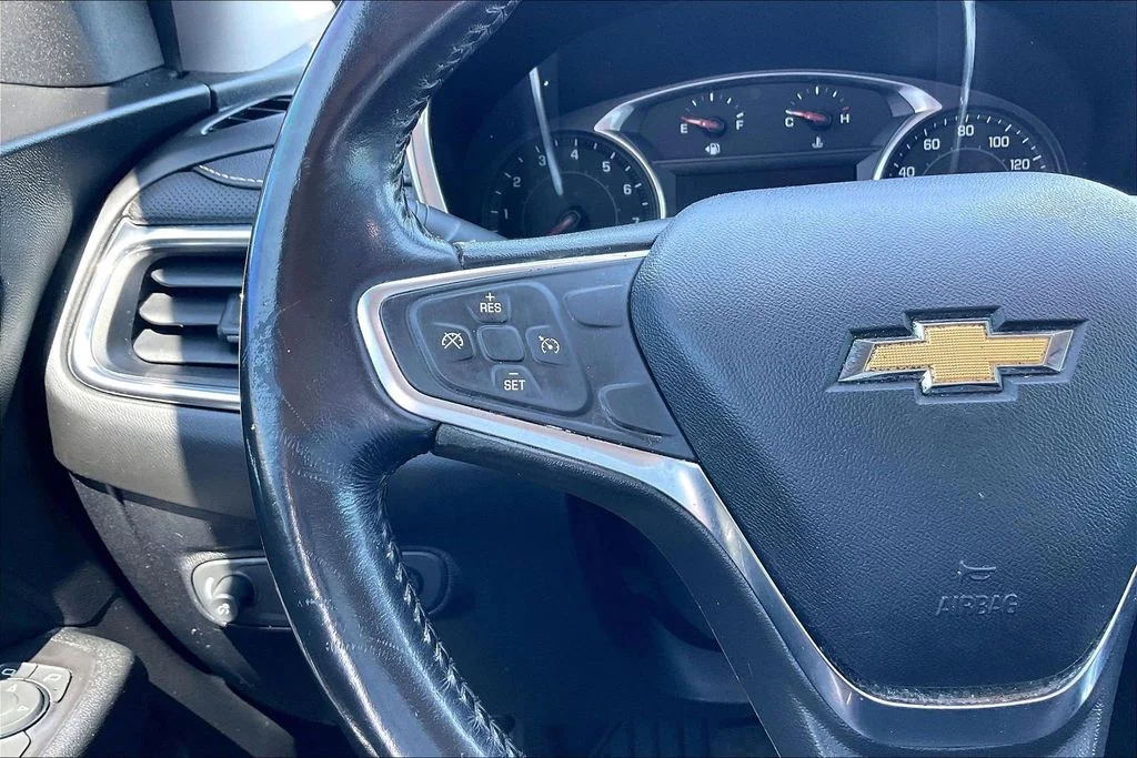 Used 2018 Beige Chevrolet Premier image 10