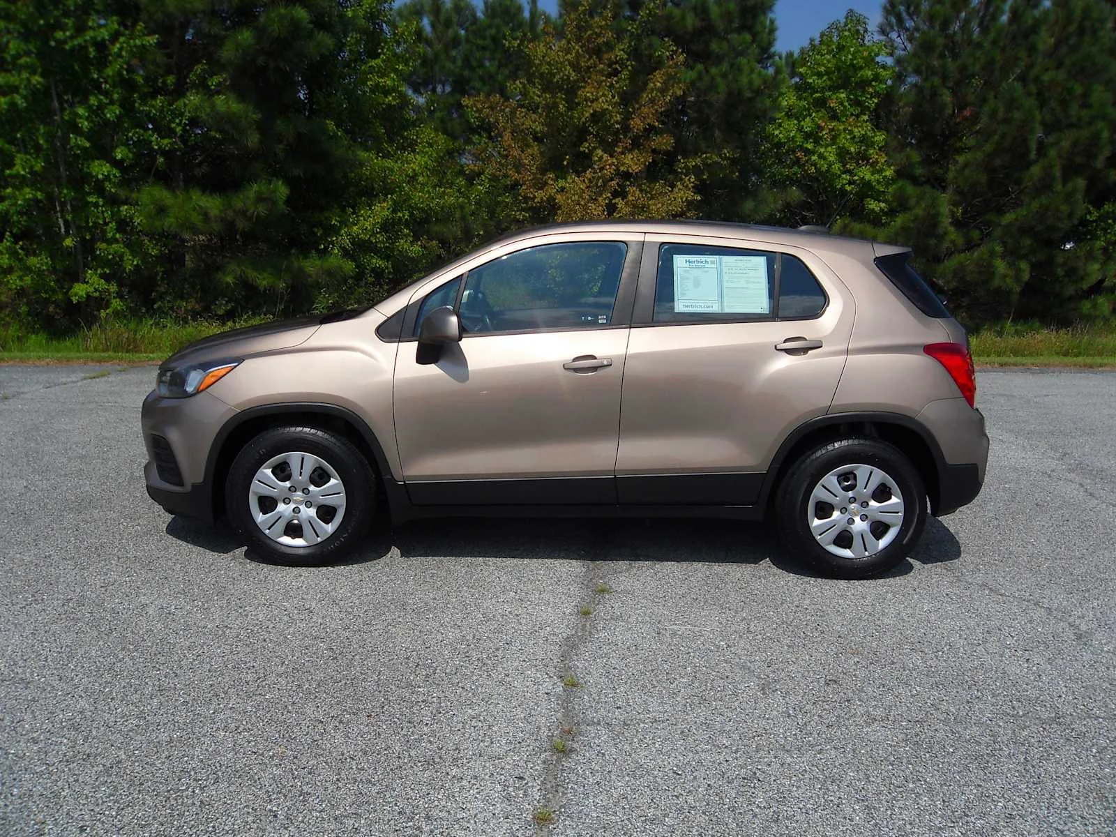 Used 2018 Sandy Ridge Metallic Chevrolet LS image 2