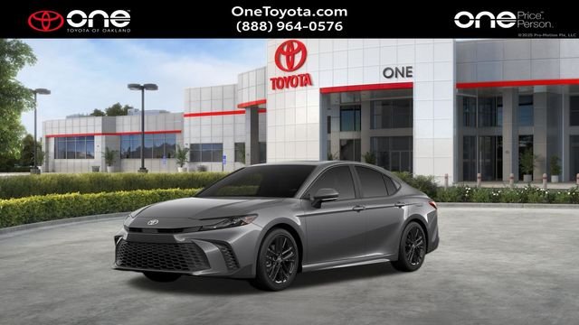 2026 Toyota Camry SE Hybrid's photo