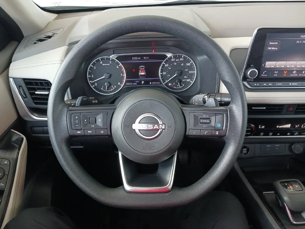 Used 2024 White Nissan SV image 17