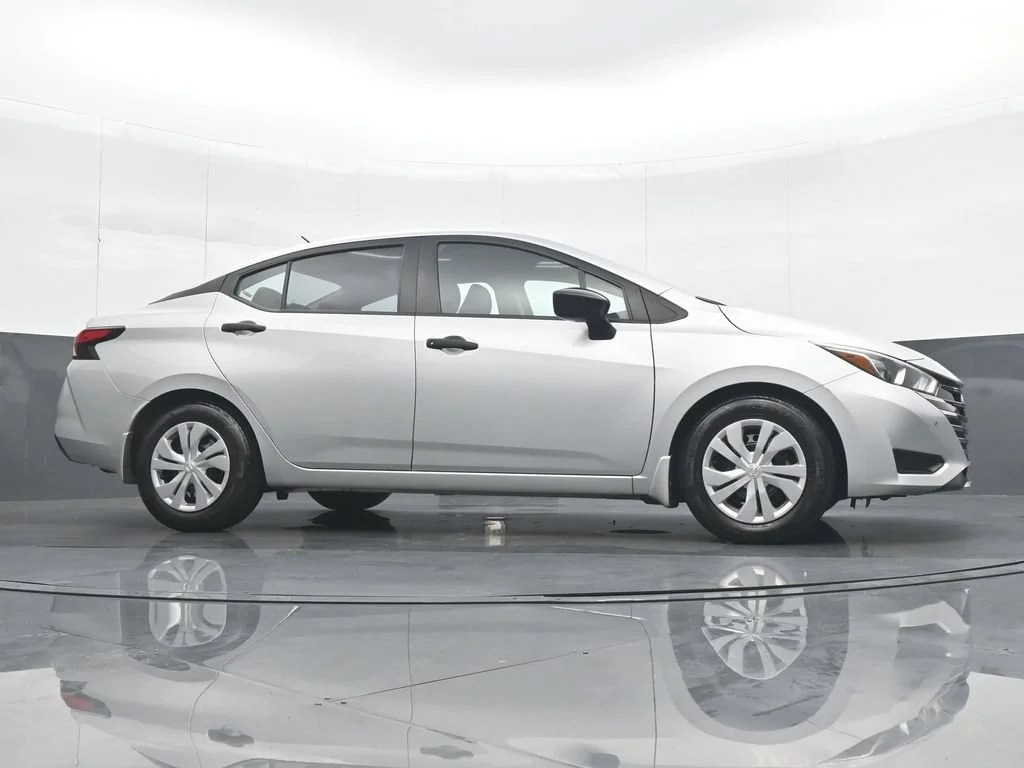 Used 2024 Silver Nissan 1.6 S image 33