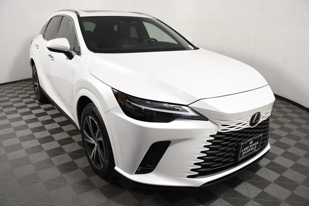 Used 2025 Eminent White Pearl Lexus 350 Premium image 9