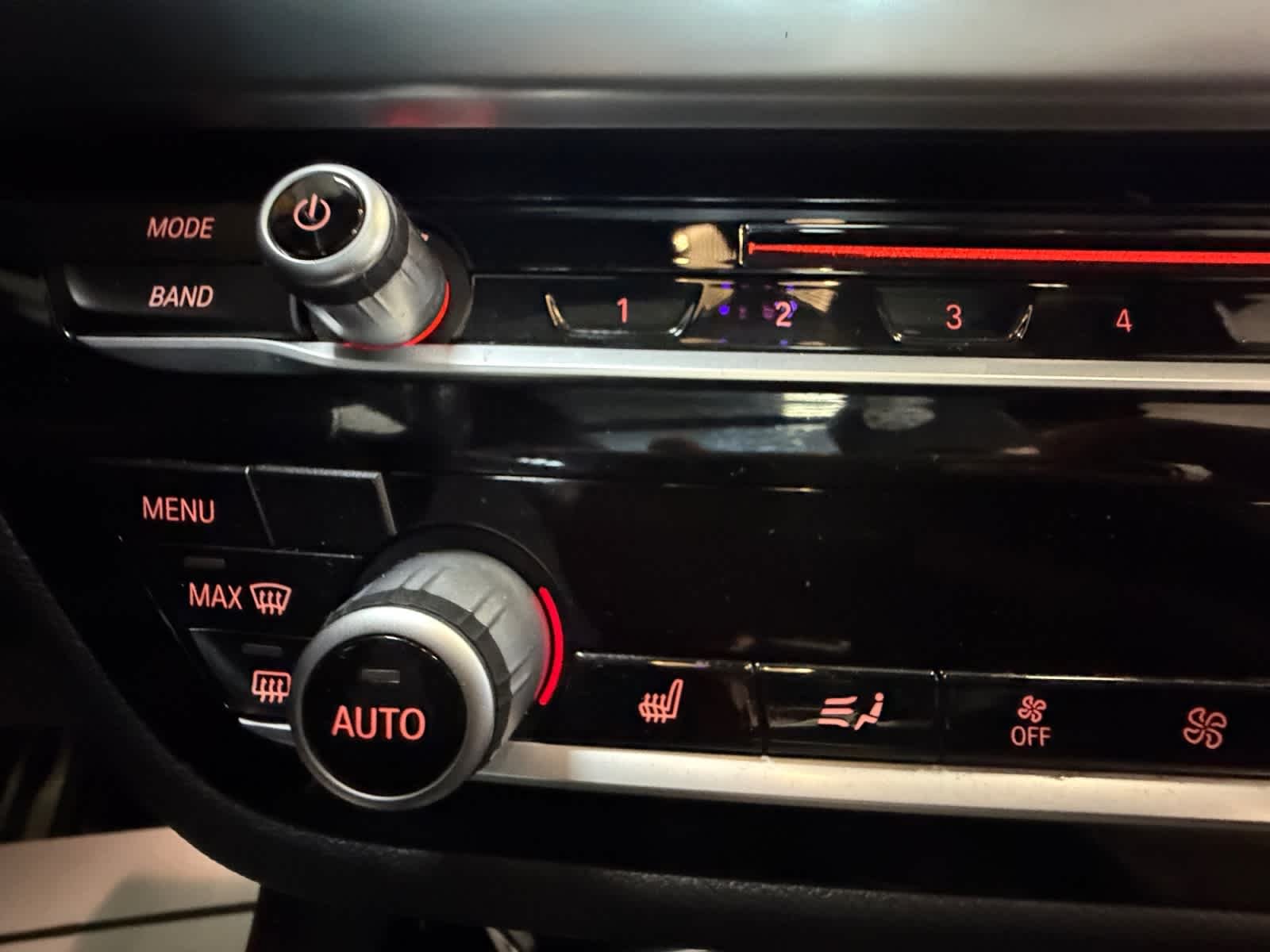 Used 2019 Black Sapphire Metallic BMW M40i image 25
