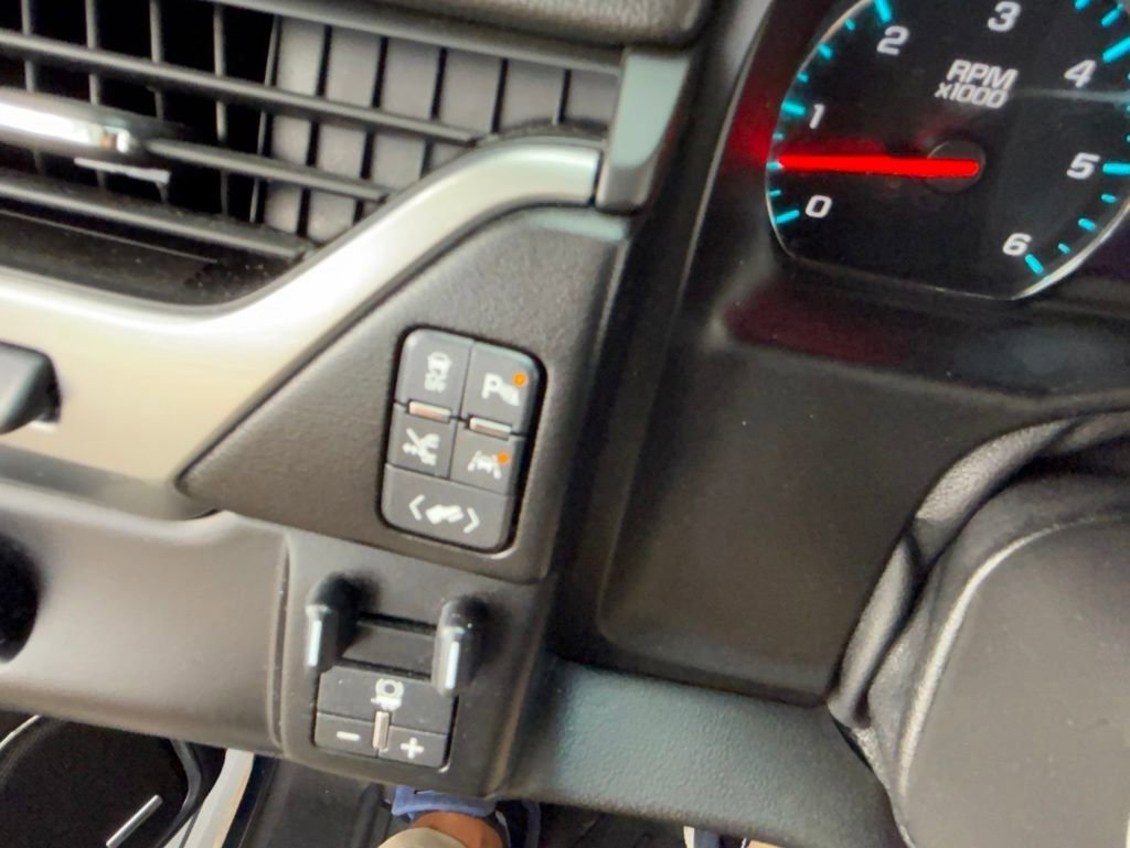 Used 2019 SHADOW GRAY METALLIC Chevrolet Premier image 68