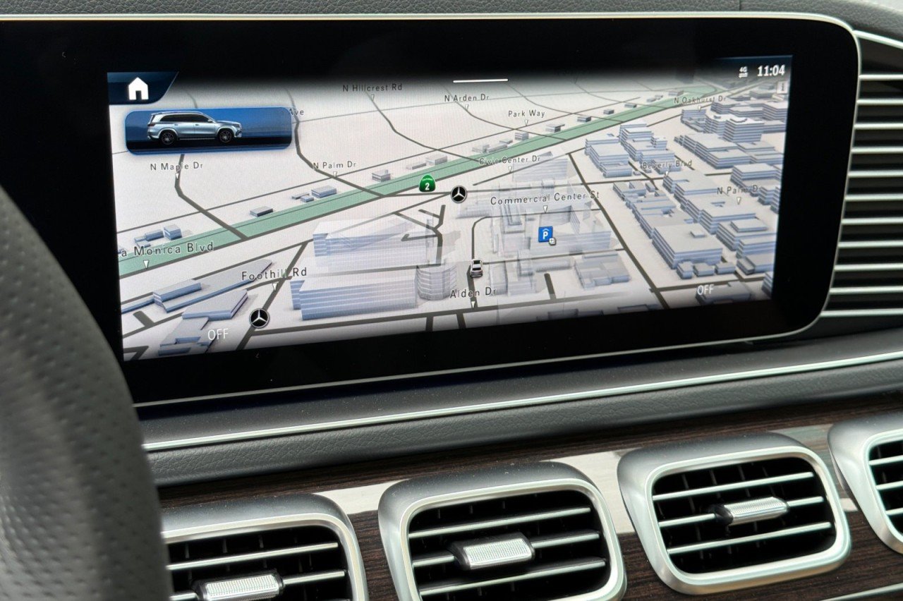 New 2026 Polar White Mercedes-Benz GLS 450 4MATIC® SUV image 19