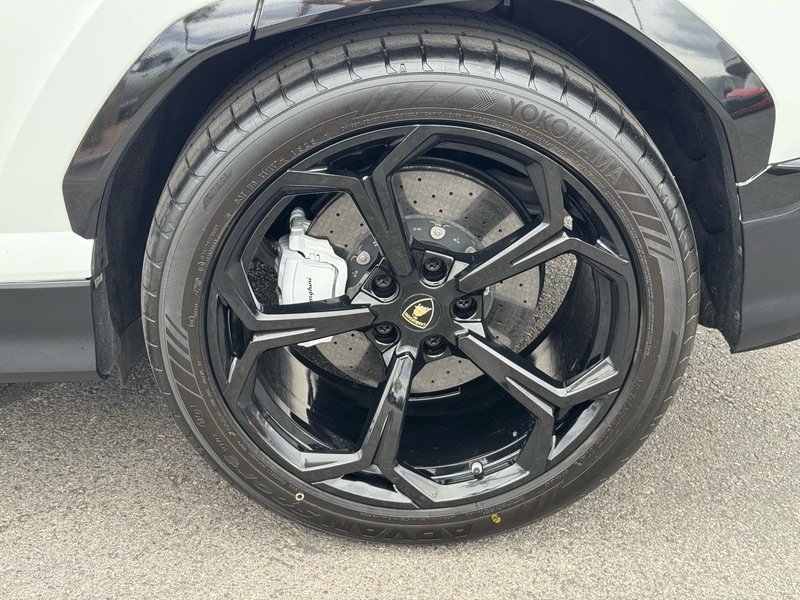 2019 Lamborghini Urus Base - Photo 39