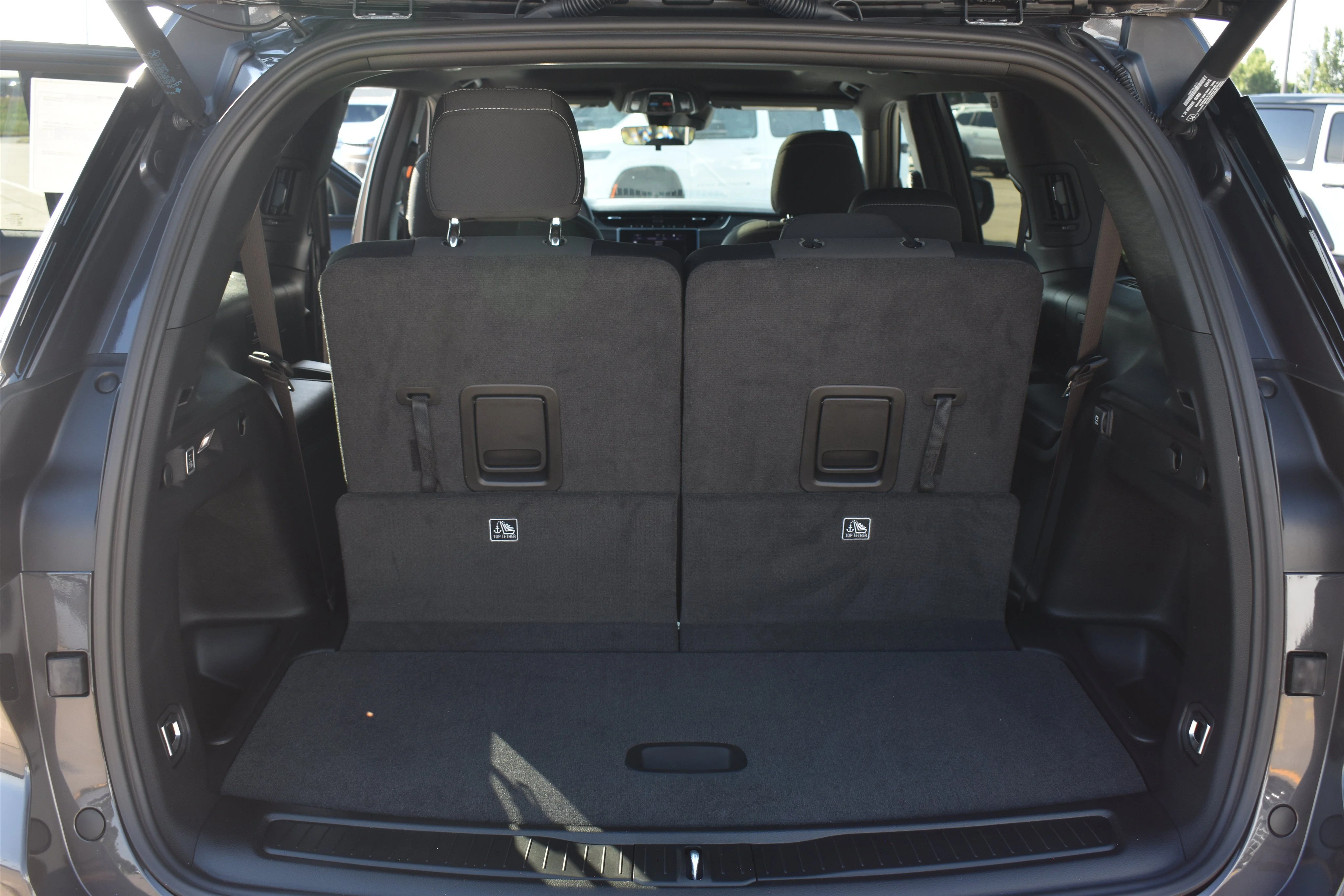 New 2026 Baltic Gray Metallic Clearcoat Jeep Laredo X image 17