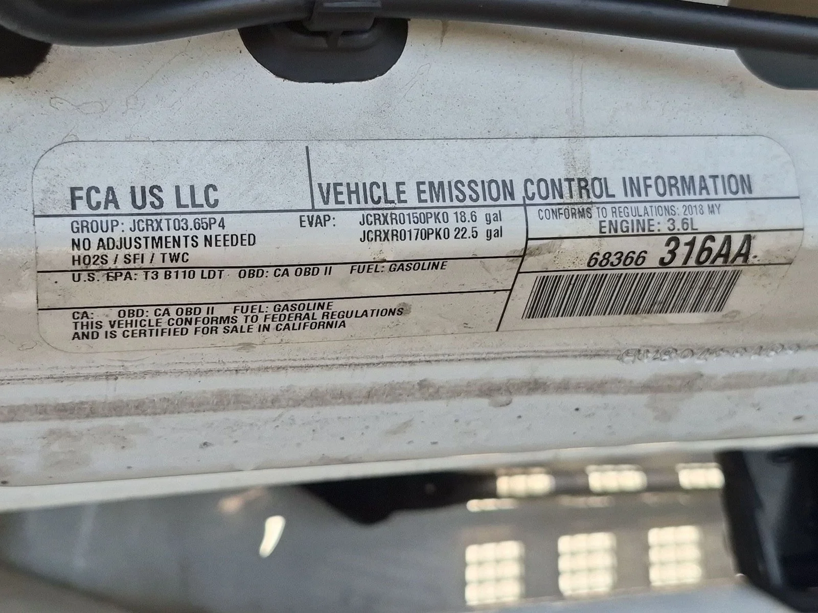 Used 2018 Bright White Clearcoat Jeep Rubicon Recon image 23