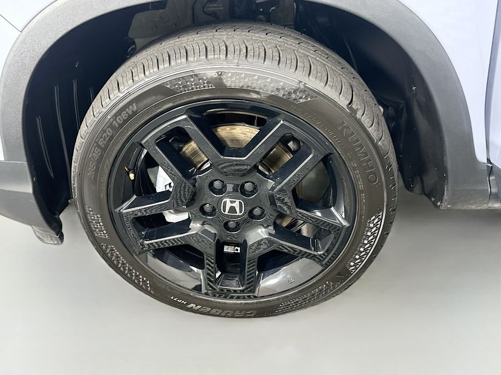Used 2024 Gray Pearl Honda Black Edition image 31