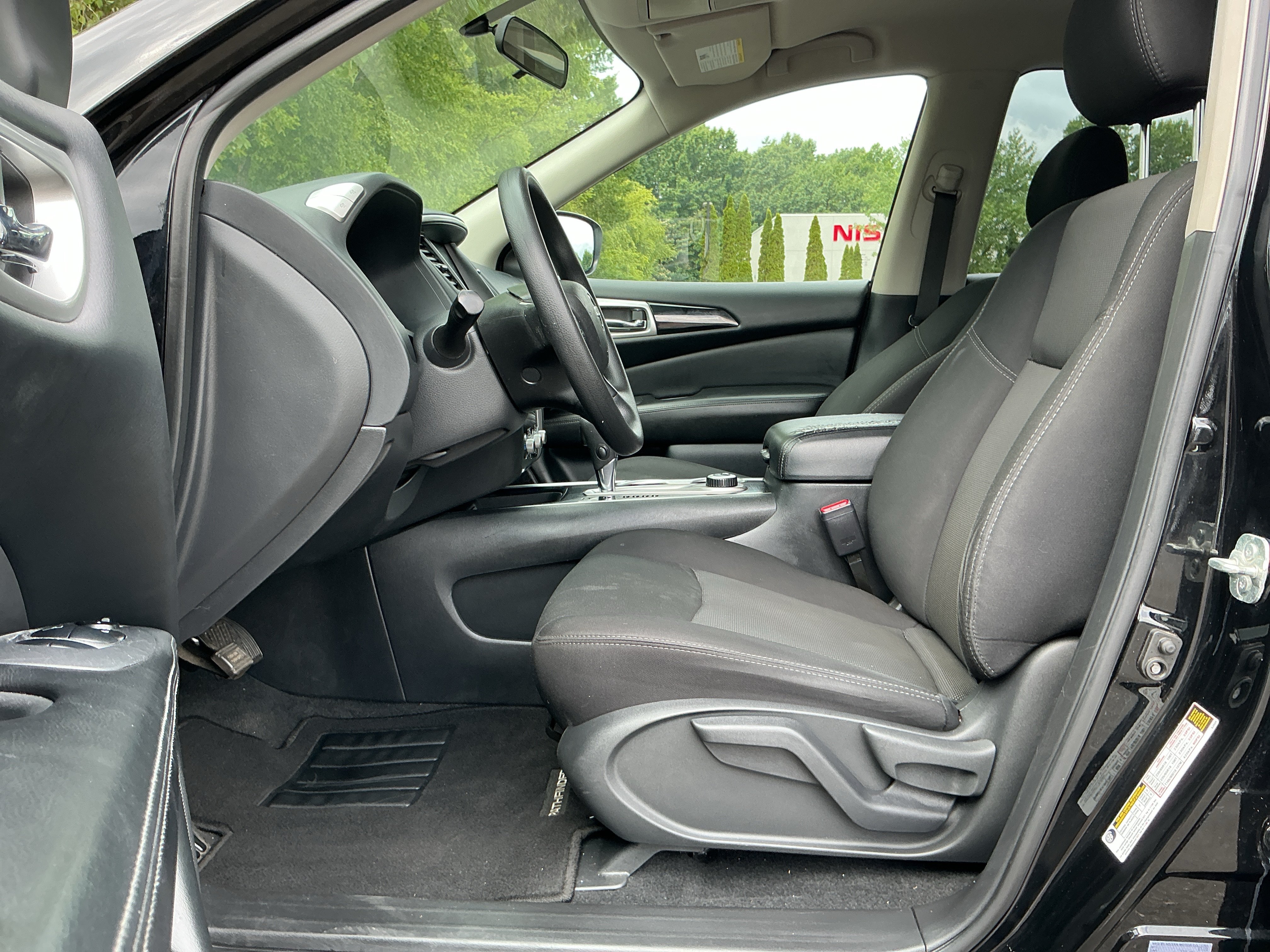 Used 2020 Magnetic Black Pearl Nissan S image 12