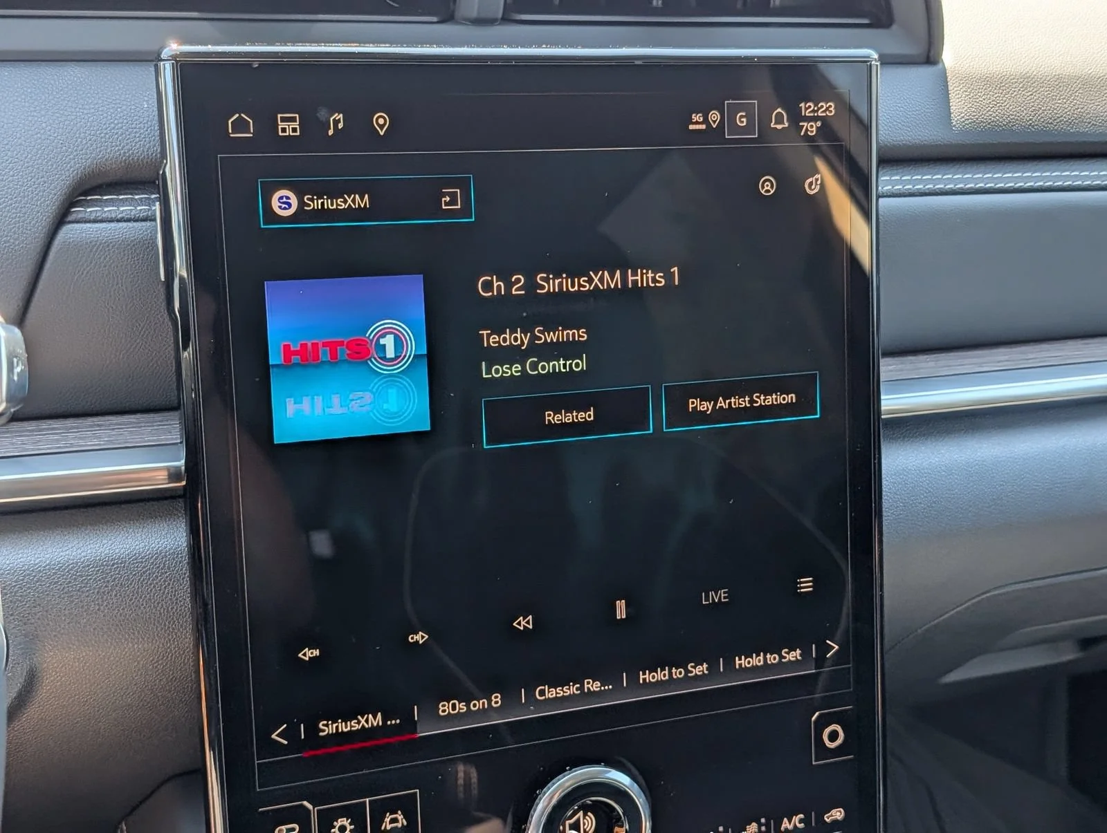 2027 GMC Terrain Denali - Photo 10