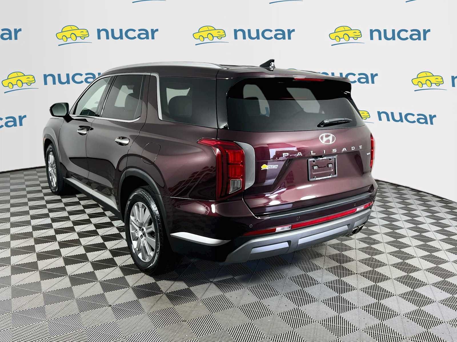 Certified Used 2024 Sierra Burgundy Hyundai SEL 7P image 5