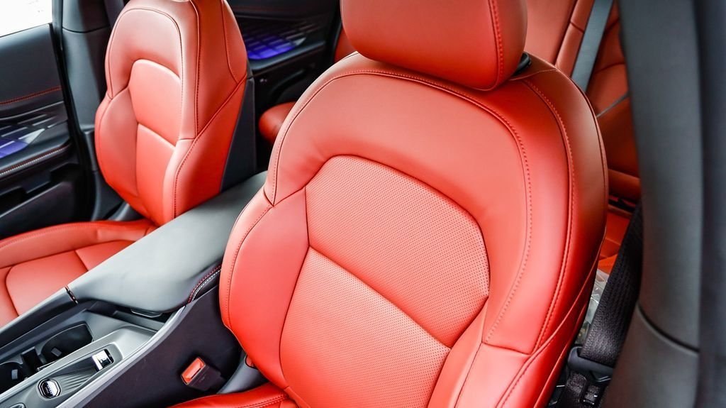 New 2026 White Knuckle Dodge R/T Plus image 30