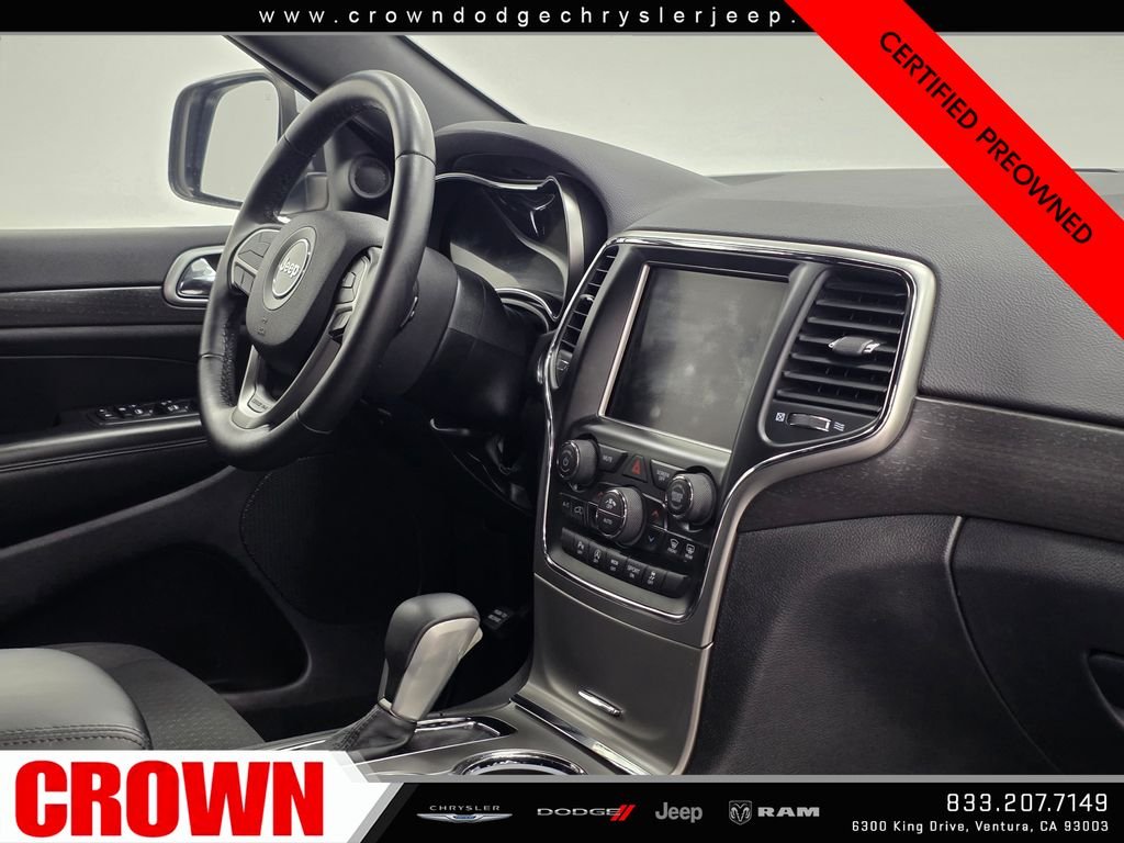 Certified Used 2018 Silver Jeep Laredo E image 11