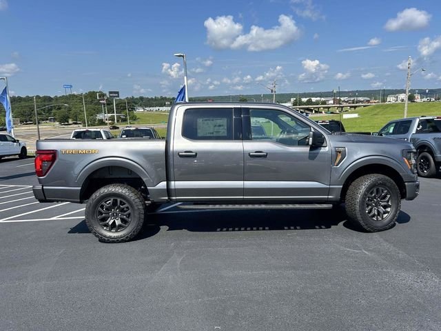 New 2026 Carbonized Gray Metallic Ford Tremor image 2