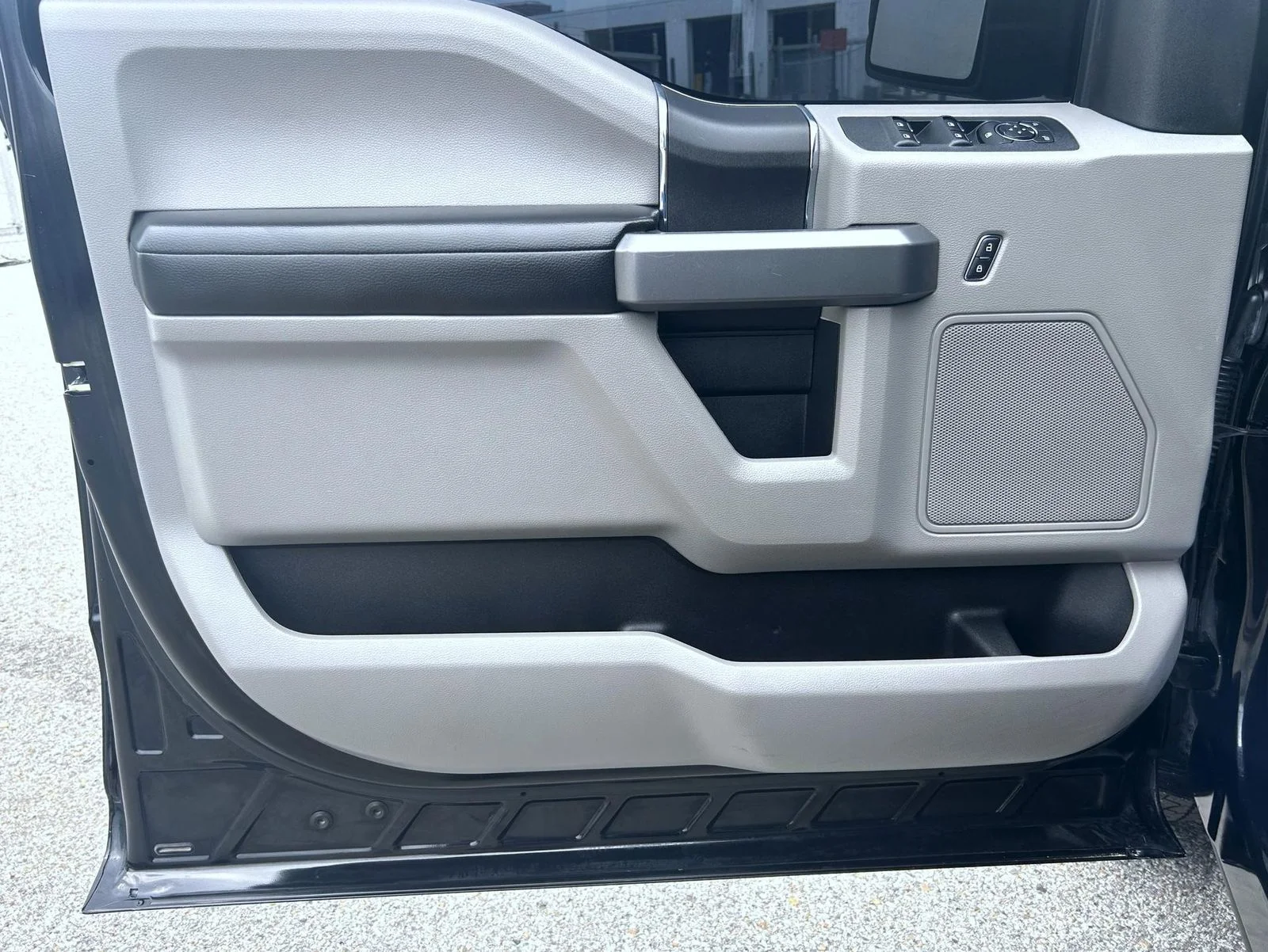 Certified Used 2018 Black Ford XLT image 10