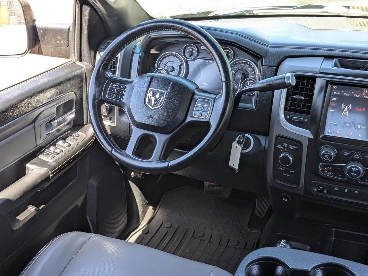 Used 2018 Brilliant Black Crystal Pearlcoat Ram Power Wagon image 16
