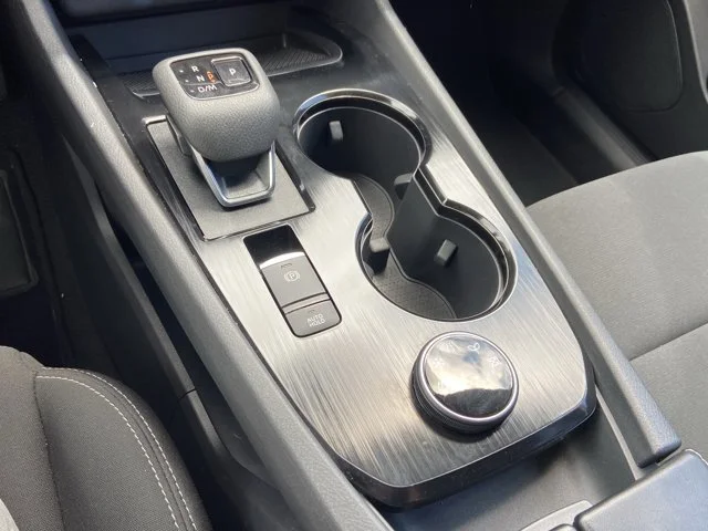 2025 Nissan Rogue S - Photo 21