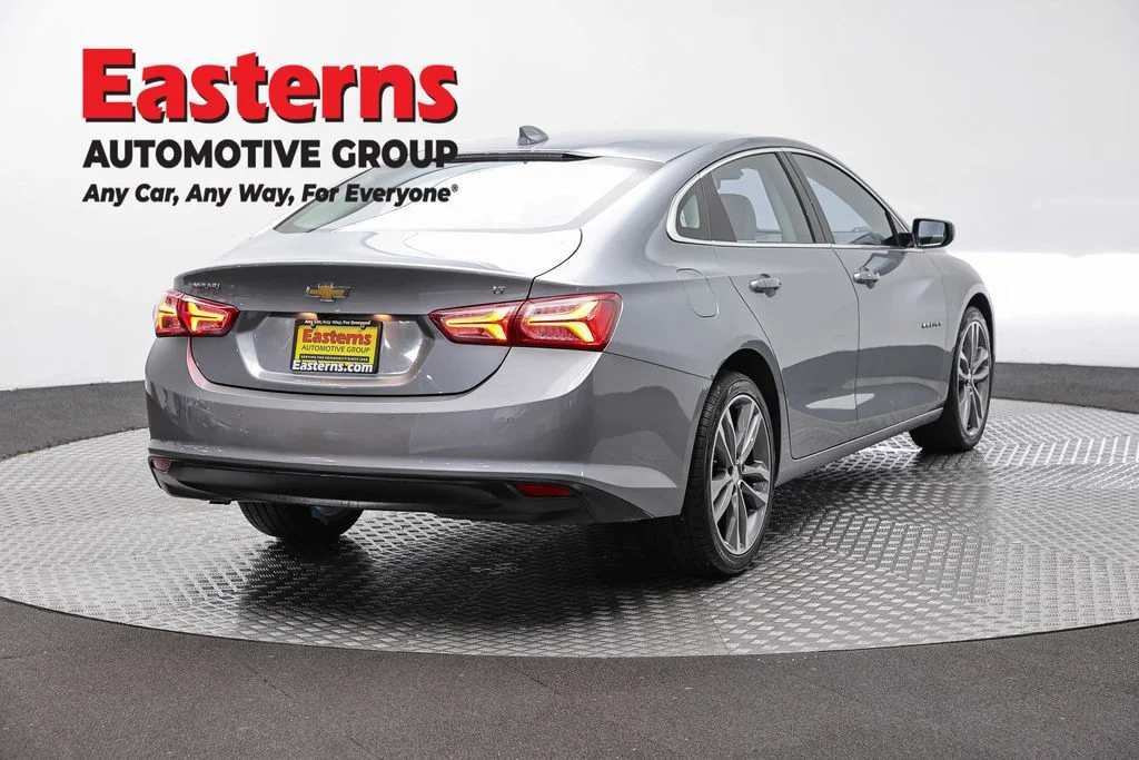 Used 2024 Gray Chevrolet LT image 5