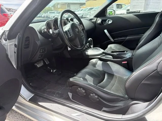Used 2007 Silver Alloy Metallic Nissan Touring image 13