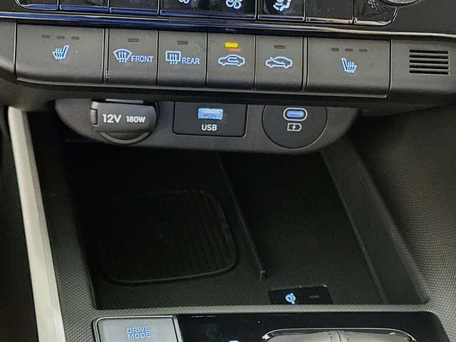 New 2026 Hyundai ELANTRA Limited
