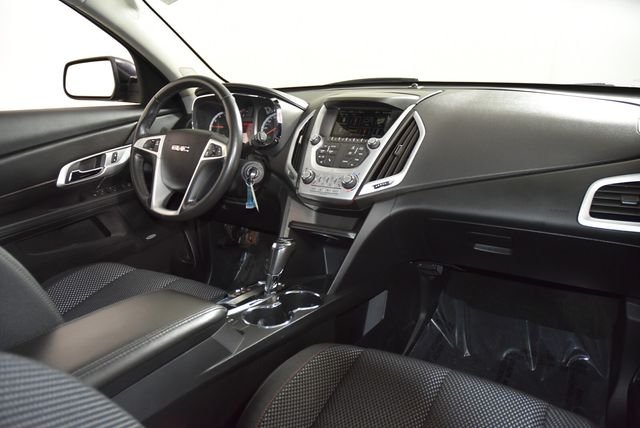 Used 2017 Red GMC SLE-2 image 20
