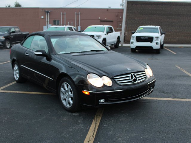 Used 2004  Mercedes-Benz CLK 320 image 4
