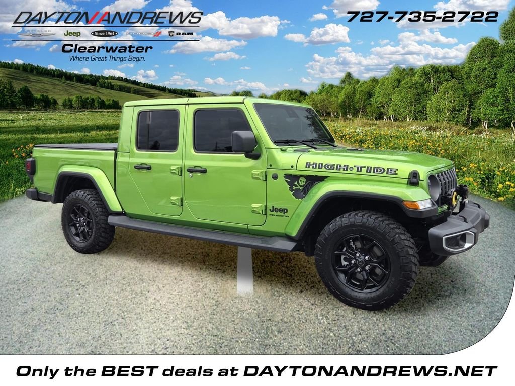 Certified Used 2025 Green Jeep High Tide image 1