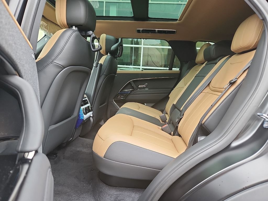 New 2026 Obsidian Black Satin Land Rover Autobiography image 5