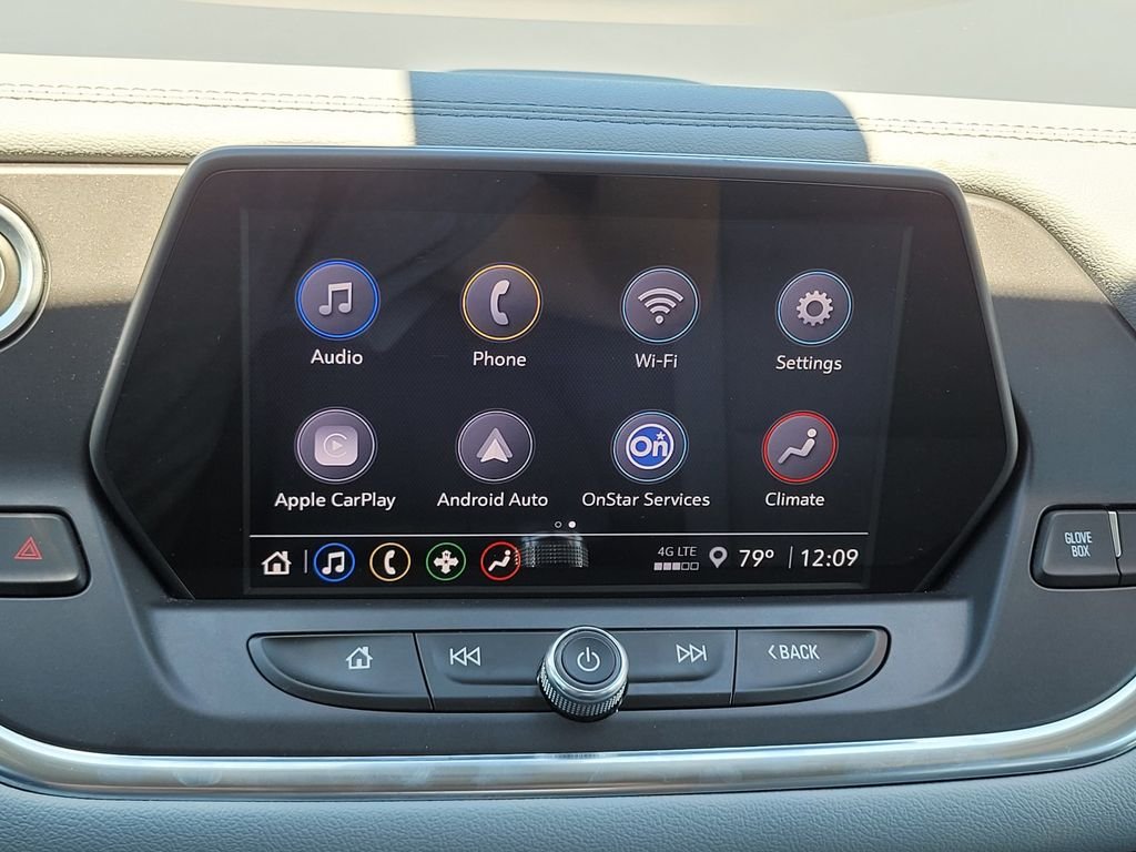Used 2021 Silver Chevrolet LT image 18