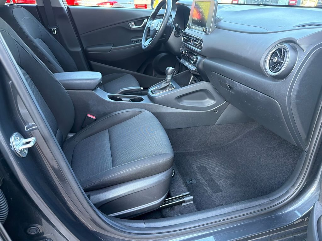 2022 Hyundai Kona SEL - Photo 13