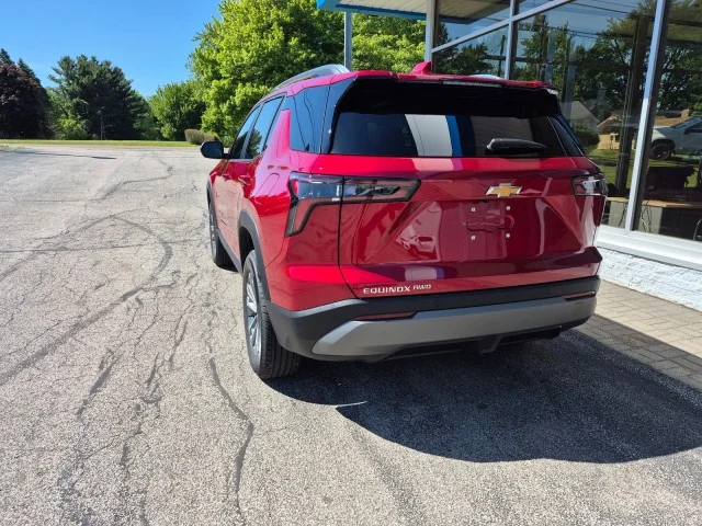 2026 Chevrolet Equinox LT - Photo 8