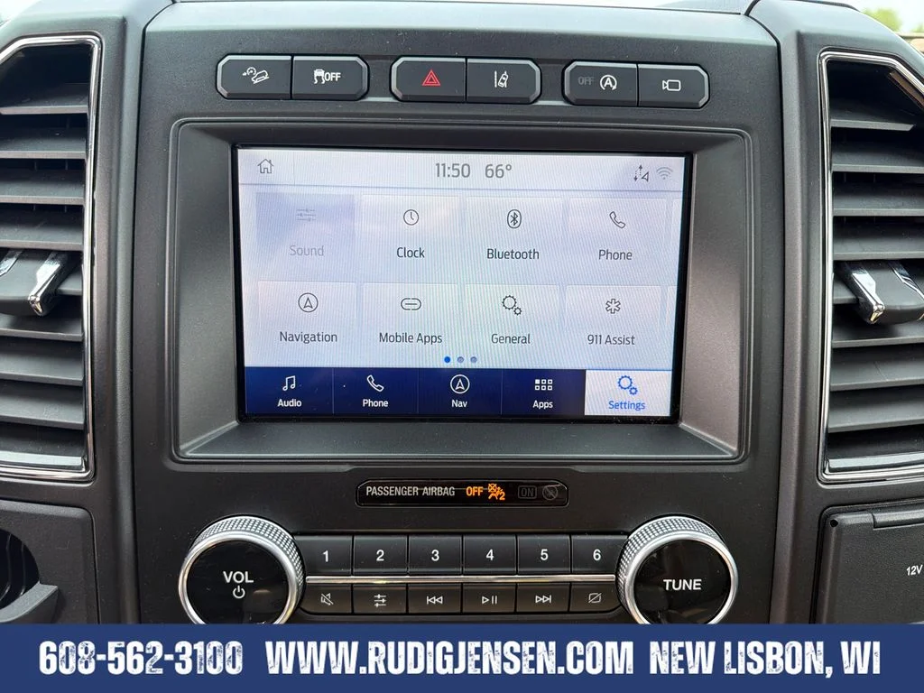 Used 2021 White Ford Limited image 18