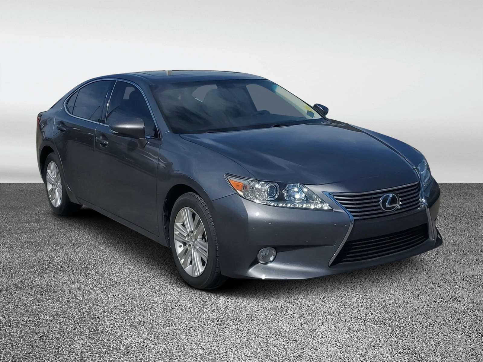 Used 2014  Lexus  image 1