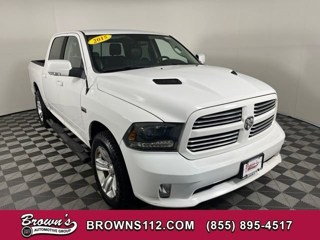 Used 2015 White Ram Sport image 1