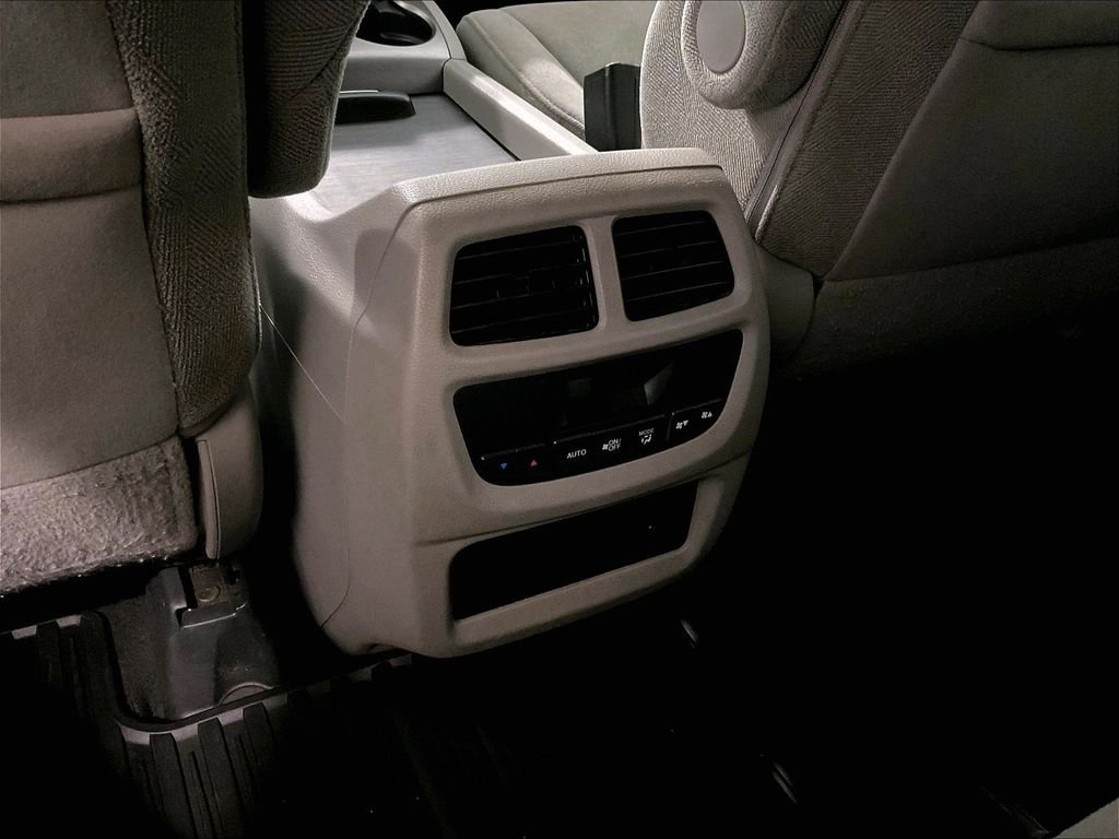 Used 2019 Silver Honda EX image 28