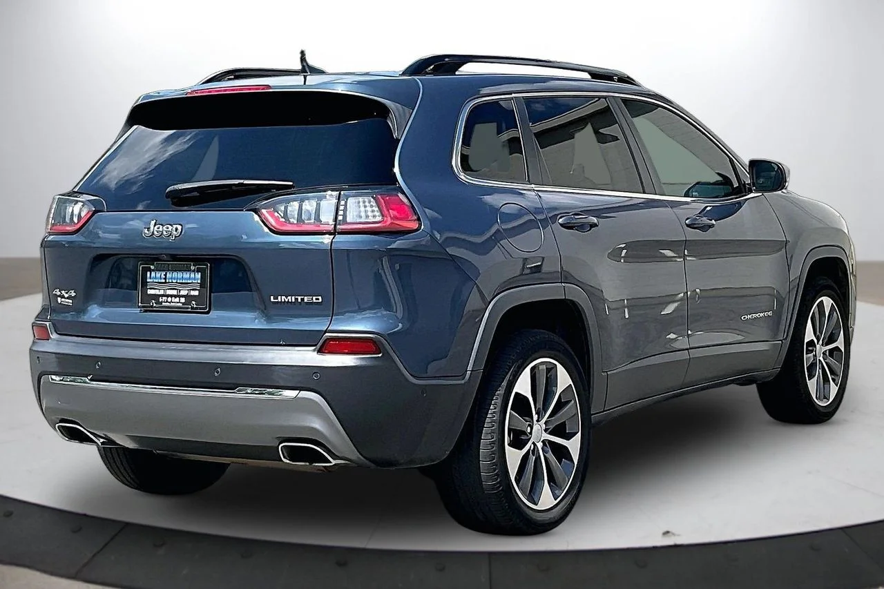 Used 2022 Blue Jeep Limited image 8