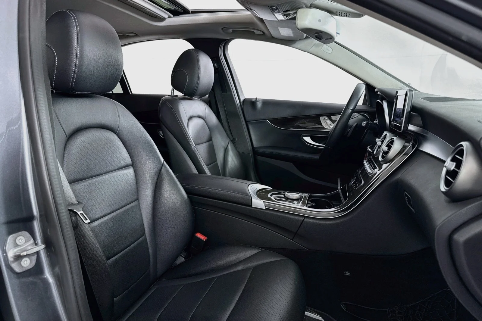 Used 2018 Selenite Grey Metallic Mercedes-Benz C 300 image 6