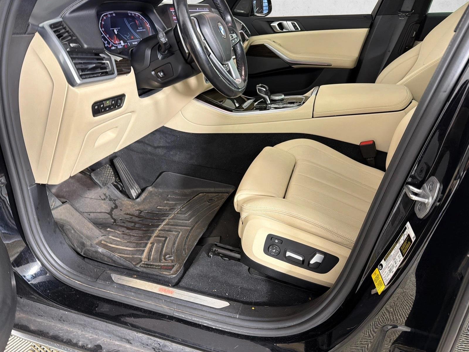 Used 2021 Jet Black BMW sDrive40i image 11