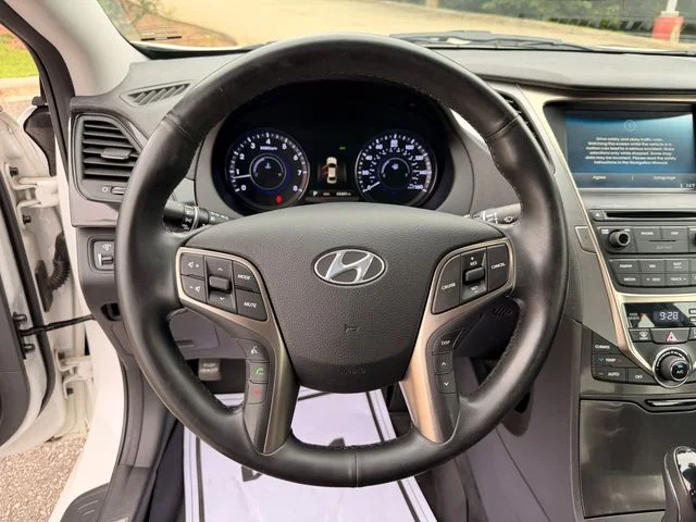 Used 2014 White Pearl Hyundai Limited image 14