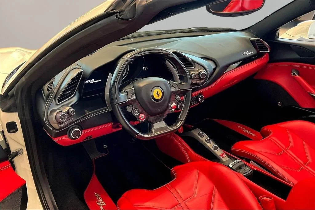 Used 2017 Bianco Avus Ferrari  image 14