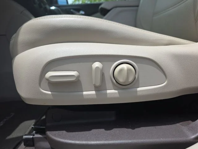 Used 2018 Red GMC Denali image 31