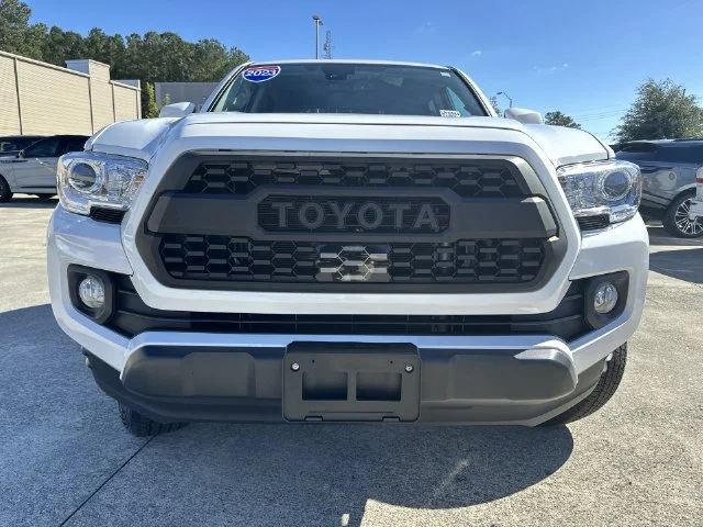 Used 2023 White Toyota SR5 image 9