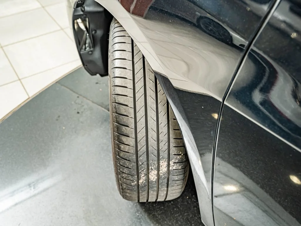 Used 2021 Black Acura  image 43