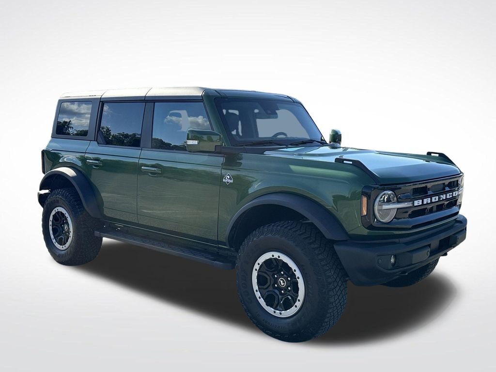 Used 2023 Green Ford Outer Banks image 10