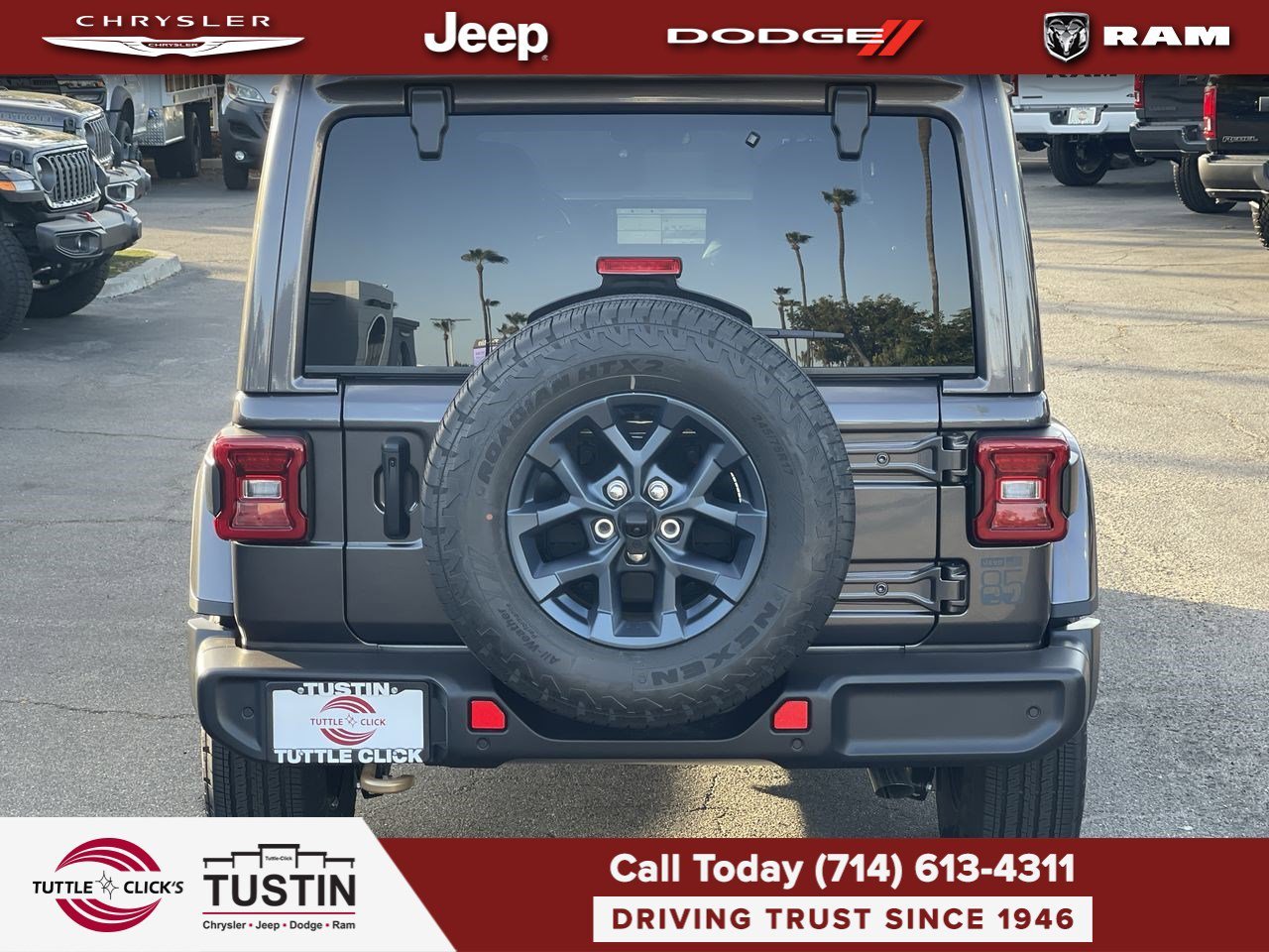 New 2026 Granite Crystal Metallic Clearcoat Jeep 85th Anniversary image 5