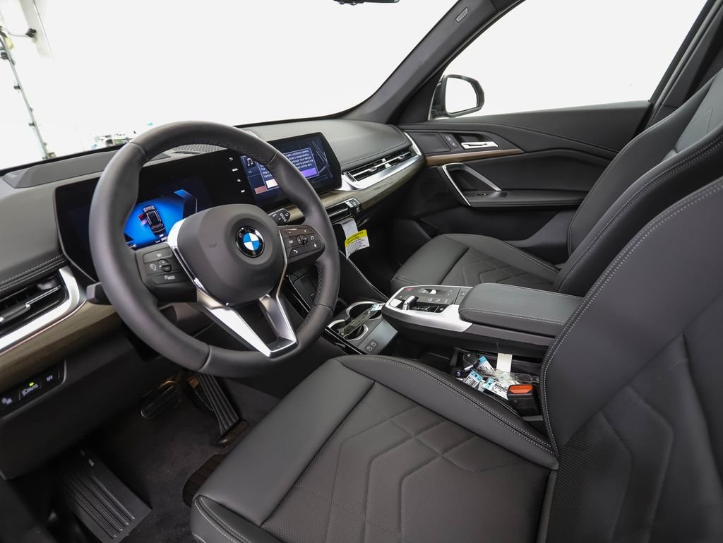 New 2027 Jet Black BMW xDrive28i image 10