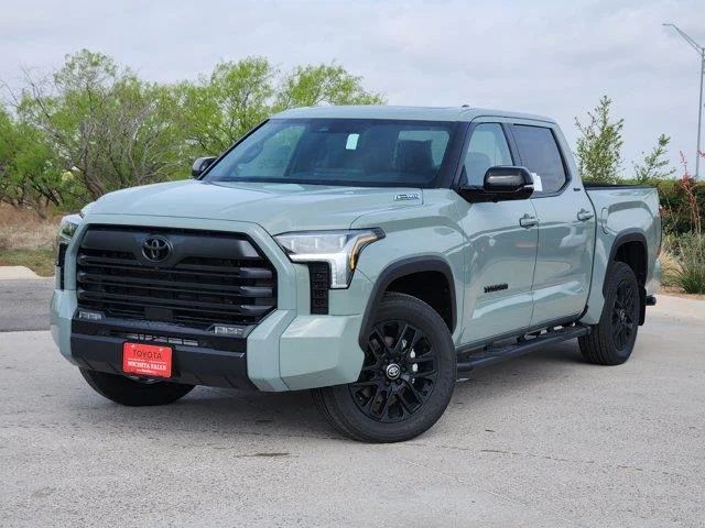2026 Toyota Tundra Hybrid Limited 4x4 CrewMax 5.5 ft. box 145.7 in. WB